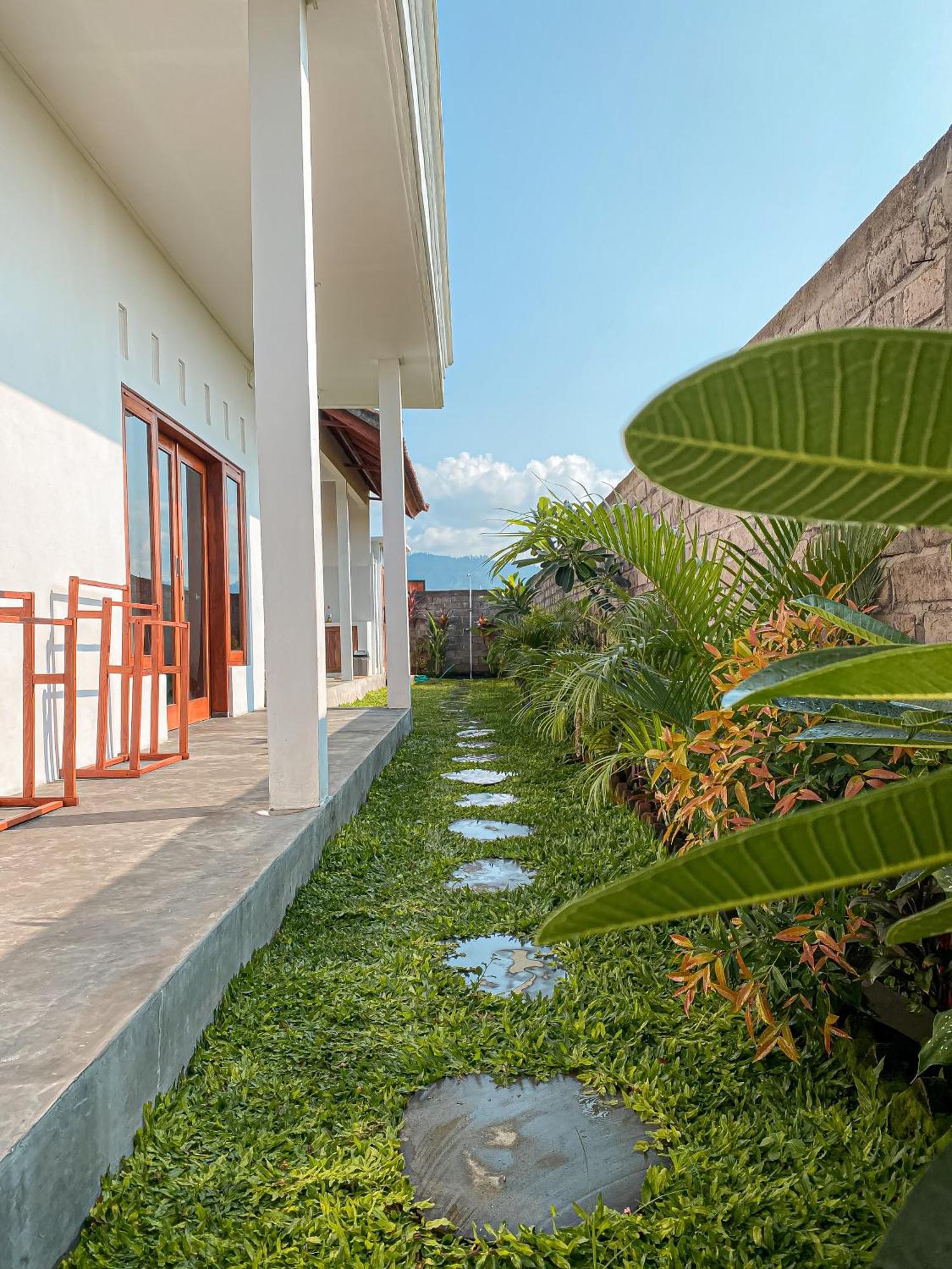 Turtle House Surf & Stay Airsatang Exteriör bild
