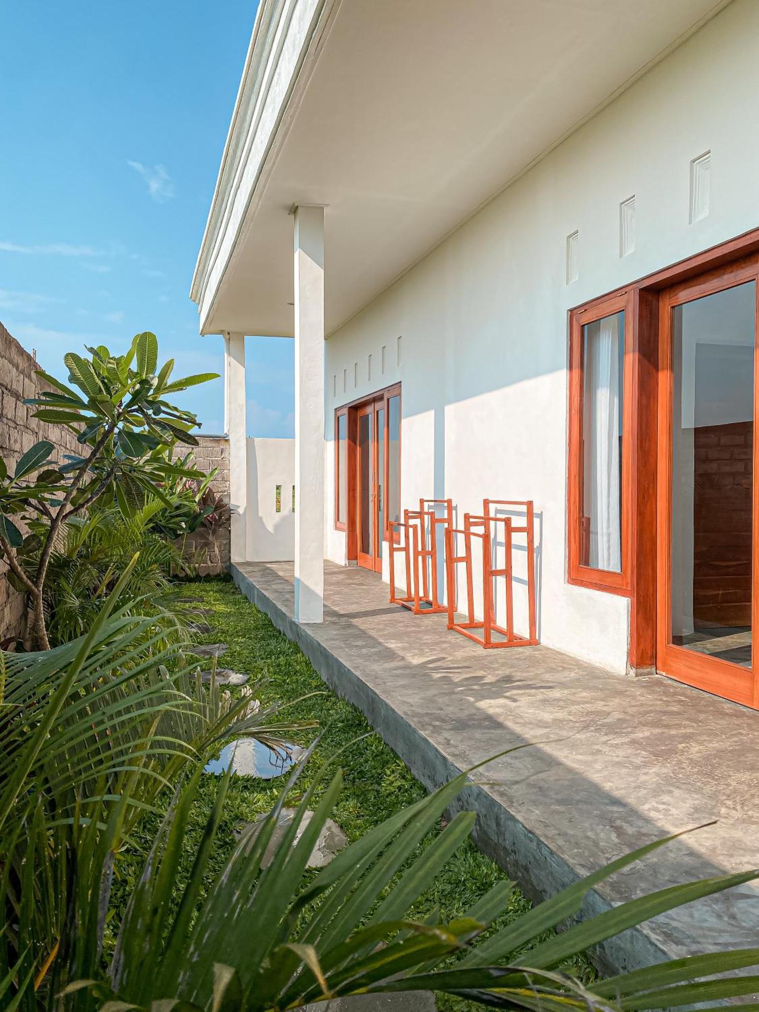 Turtle House Surf & Stay Airsatang Exteriör bild